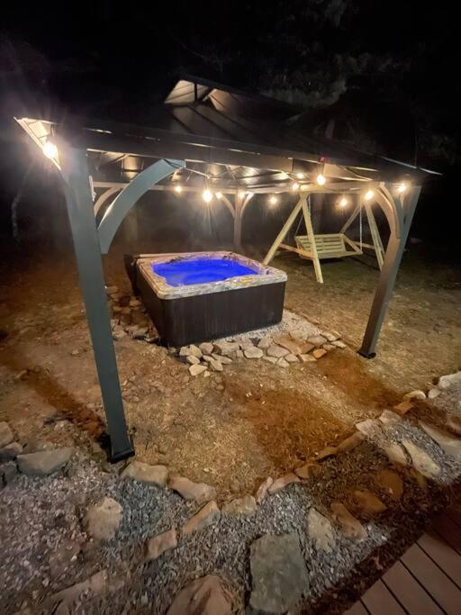 Вілла Quiet Private House W Hot Tub/Fire Pit/Games Blakeslee Екстер'єр фото
